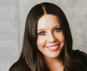 Ashley Laurence, Hartford City Banking Center Manager